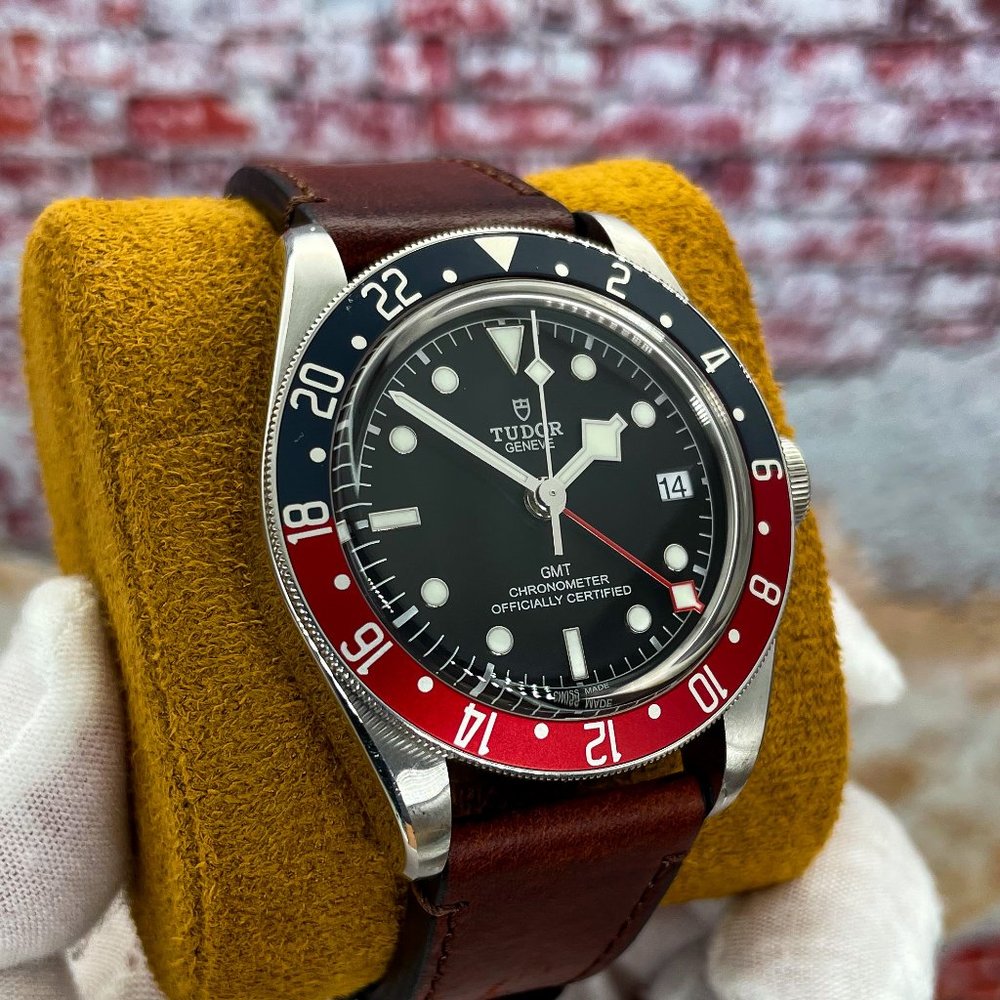 Tudor Black Bay GMT Pepsi – M79830RB–  FULL SET – MSRP $3975 - Picture 7 of 13